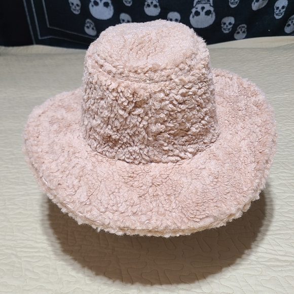 Urban Outfitters Sherpa Fedora Hat - Picture 4 of 9